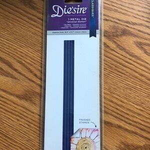 Crafter’s Companion Universal Stamen die